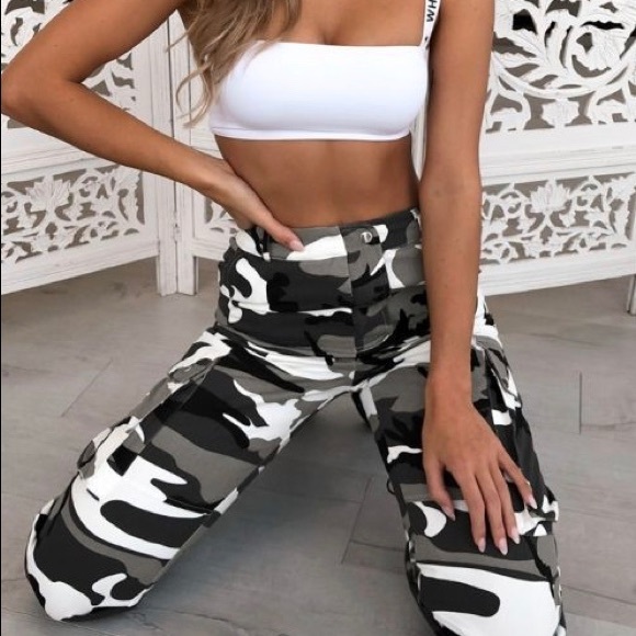 White Fox Boutique Pants - White Fox Boutique Grey Camo Cargo Pants